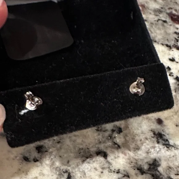 Elegant Gold and Silver Stud Earrings - Picture 3 of 6